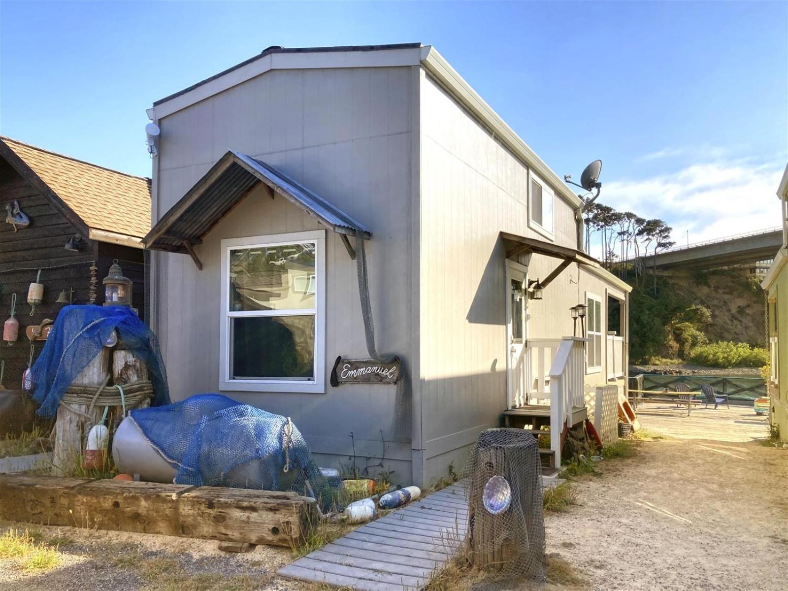 Emmanuel Villa Fort Bragg Exterior photo